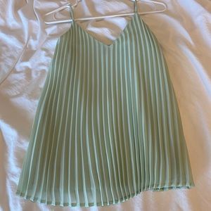 Light Green Flowy Top S